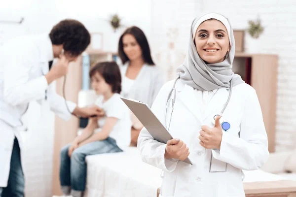 خدمات پزشکی و بیمارستان‌های دبی برای خارجی‌ها